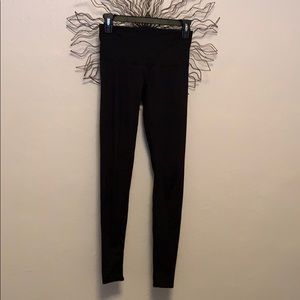 Teeki solid black leggings